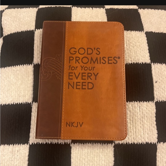 Bible Verse Book - Picture 1 of 4
